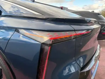 Photo 16 DS DS 8 DS N°8 245 ch FWD Long Range