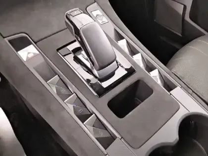 Photo 33 DS DS 7 Gén. I Ph1 NG Performance Line + 5