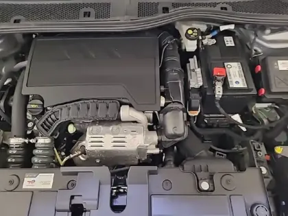 Photo 14 Citroën C4  PureTech 100 BVM6