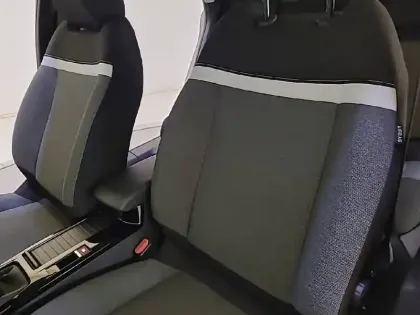 Photo 10 Citroën C4  PureTech 100 BVM6