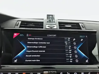 Photo 113 DS DS 7 DS7 Crossback Hybride E-Tense 300 EAT8 4x4