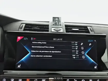 Photo 34 DS Ds 7 DS7 Crossback Hybride E-Tense 300 EAT8 4x4