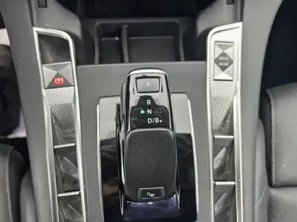 Photo 13 DS Ds 7 DS7 Crossback Hybride E-Tense 300 EAT8 4x4