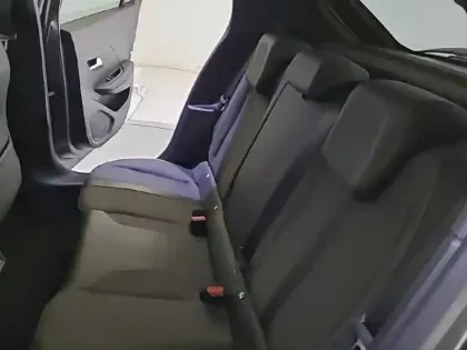 Photo 11 Peugeot 208  PureTech 100 S&S EAT8