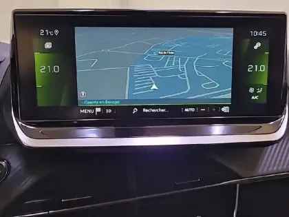 Photo 18 Peugeot 208  PureTech 100 S&S EAT8