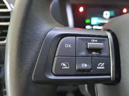 Photo 57 Citroën C4 Gén. III Ph1 Feel Pack 5