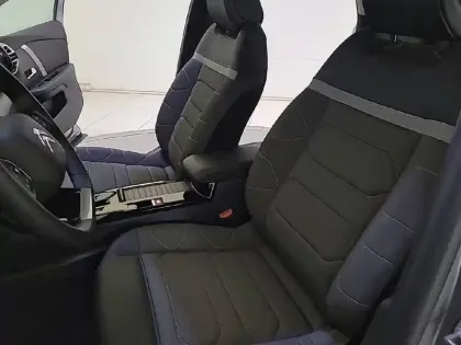 Photo 10 Citroën C4  BlueHDi 130 EAT8