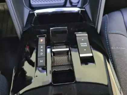 Photo 13 Citroën C4  BlueHDi 130 EAT8