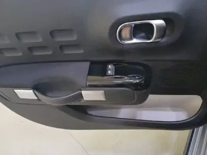 Photo 45 Citroën C3  PureTech 83 S&S BVM5