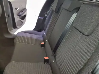 Photo 31 Peugeot 208 Gén. II Ph2 Active 5