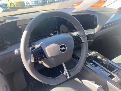 Photo 8 Opel Astra  1.5 Diesel 130 ch BVA8