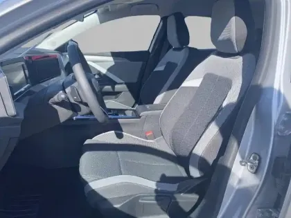 Photo 10 Opel Astra  1.5 Diesel 130 ch BVA8