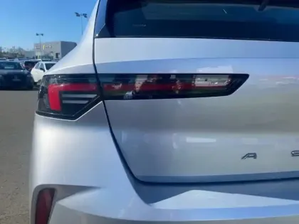 Photo 16 Opel Astra  1.5 Diesel 130 ch BVA8