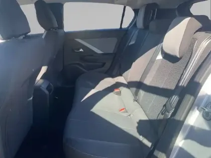 Photo 11 Opel Astra  1.5 Diesel 130 ch BVA8