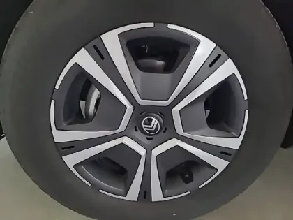 Photo 12 Citroën C4  Hybride 100 e-DCS6