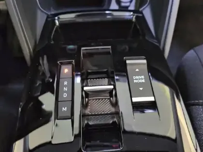 Photo 13 Citroën C4  Hybride 100 e-DCS6