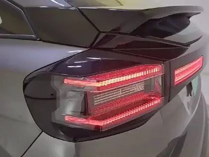 Photo 16 Citroën C4  Hybride 100 e-DCS6