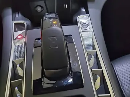 Photo 25 DS Ds 7 DS7 Crossback Hybride E-Tense 300 EAT8 4x4