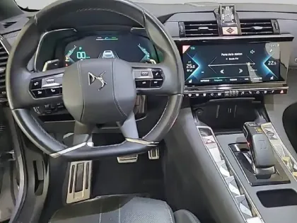 Photo 7 DS Ds 7 DS7 Crossback Hybride E-Tense 300 EAT8 4x4