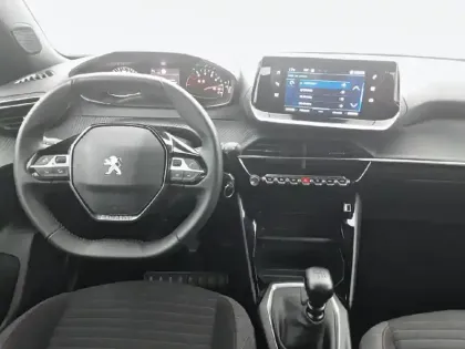 Photo 41 Peugeot 2008  PureTech 100 S&S BVM6