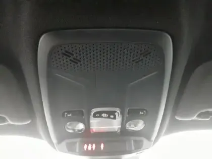 Photo 31 Peugeot 2008  PureTech 100 S&S BVM6