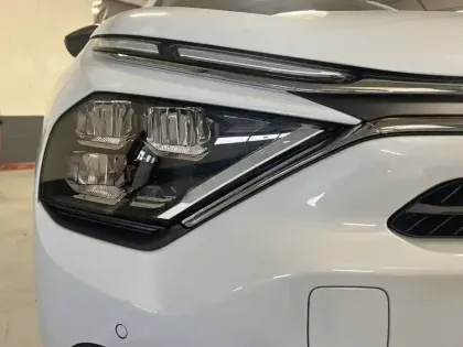 Photo 15 Citroën C4  BlueHDi 130 EAT8