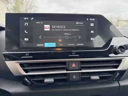 Photo 18 Citroën C4 e- 136 ch autonomie standard  Automatique