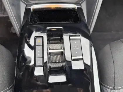 Photo 13 Citroën C4 e- 136 ch autonomie standard  Automatique