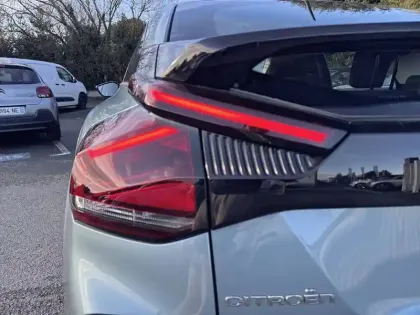 Photo 16 Citroën C4 e- 136 ch autonomie standard  Automatique