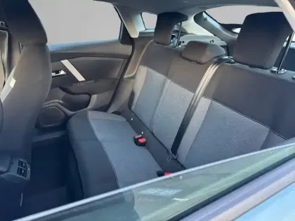 Photo 11 Citroën C4 e- 136 ch autonomie standard  Automatique