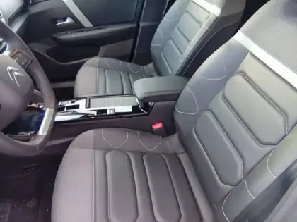 Photo 36 Citroën C4 Gén. III Ph2 MAX 5