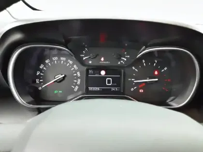 Photo 9 Citroën C3 Aircross  PureTech 110 S&S BVM6