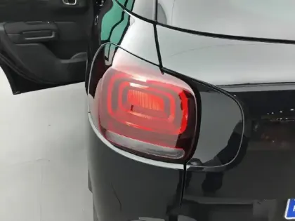 Photo 16 Citroën C3 Aircross  PureTech 110 S&S BVM6