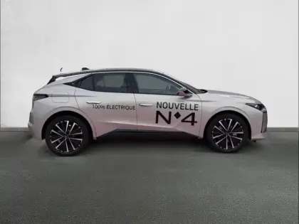 Photo 43 DS DS 4 N°4 E-Tense