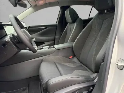 Photo 50 DS DS 4 N°4 E-Tense