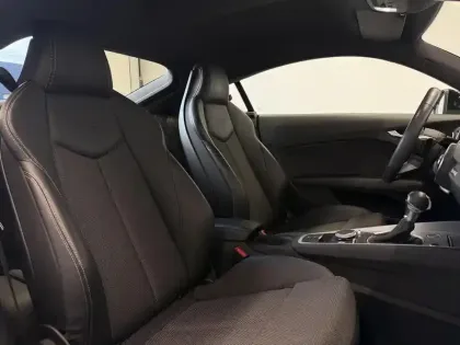 Photo 27 Audi Tt  Coupé 45 TFSI 245 S tronic 7 Quaro