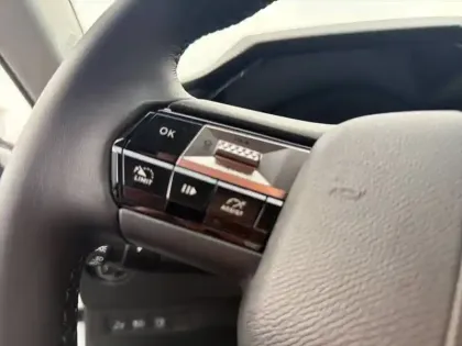 Photo 16 DS DS 4  Hybride E-Tense 225 EAT8