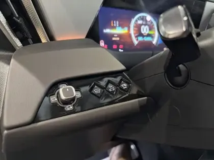 Photo 36 DS DS 8 Gén. I Ph1 Etoile 5