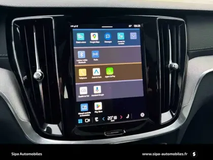 Photo 27 Volvo V60  B4 197 ch DCT7