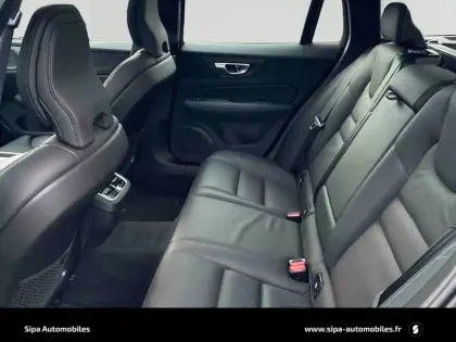 Photo 11 Volvo V60  B4 197 ch DCT7