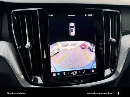 Photo 29 Volvo V60  B4 197 ch DCT7