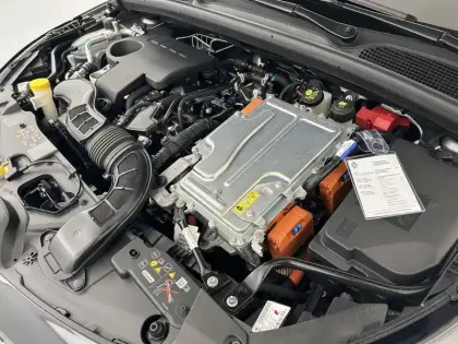 Photo 21 Renault Clio  E-Tech full hybrid 145 ch GSR2