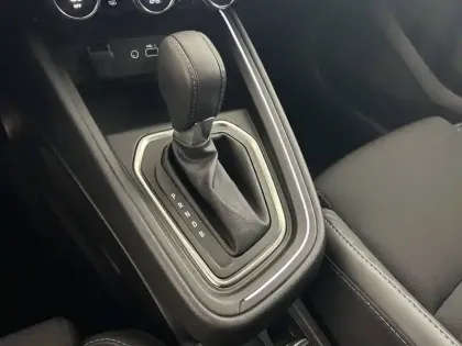 Photo 12 Renault Clio  E-Tech full hybrid 145 ch GSR2