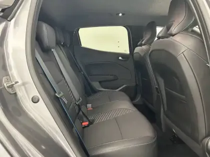 Photo 15 Renault Clio  E-Tech full hybrid 145 ch GSR2