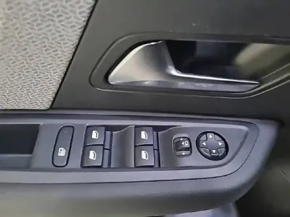 Photo 51 Citroën C4  PureTech 130 S&S BVM6