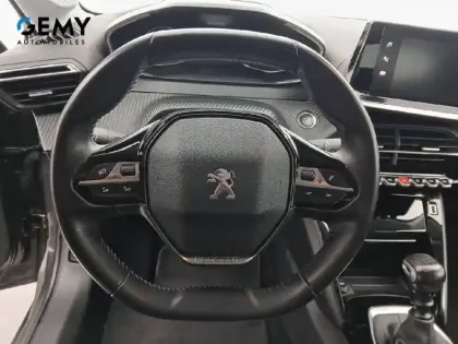 Photo 12 Peugeot 208  PureTech 100 S&S BVM6