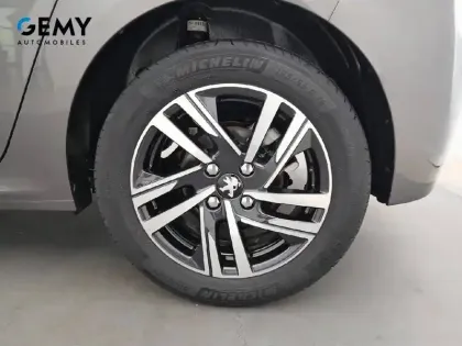 Photo 10 Peugeot 208  PureTech 100 S&S BVM6