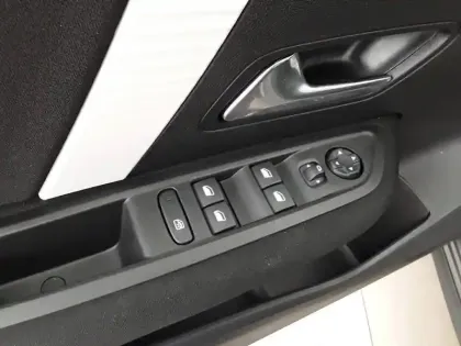 Photo 51 Citroën C4  PureTech 100 BVM6