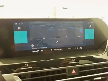 Photo 14 Citroën C4 e- 136 ch Automatique