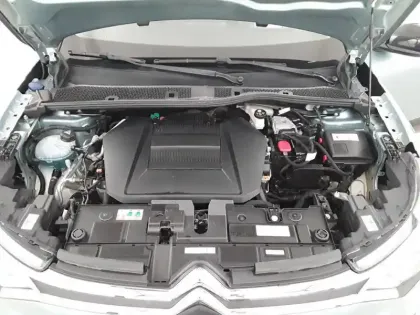 Photo 19 Citroën C4 e- 136 ch Automatique